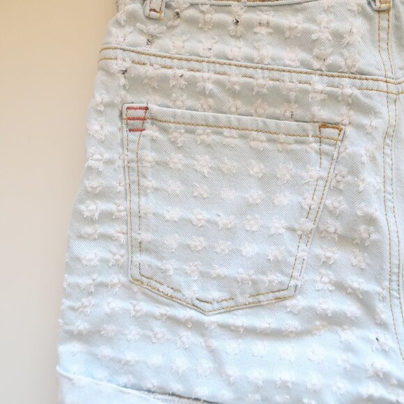 BDG Urban Outfitters Light Wash Distressed High Waist Mom Denim / Jean Sorts 25 - Picture 6 of 11